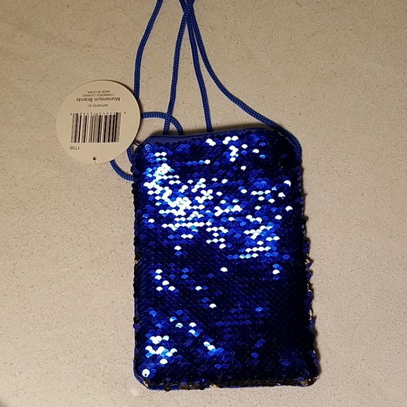 Chloe Alexis Handbags - 🔥3 for $15🔥NWT Cute Chloe Alexis Sequin Club Bag